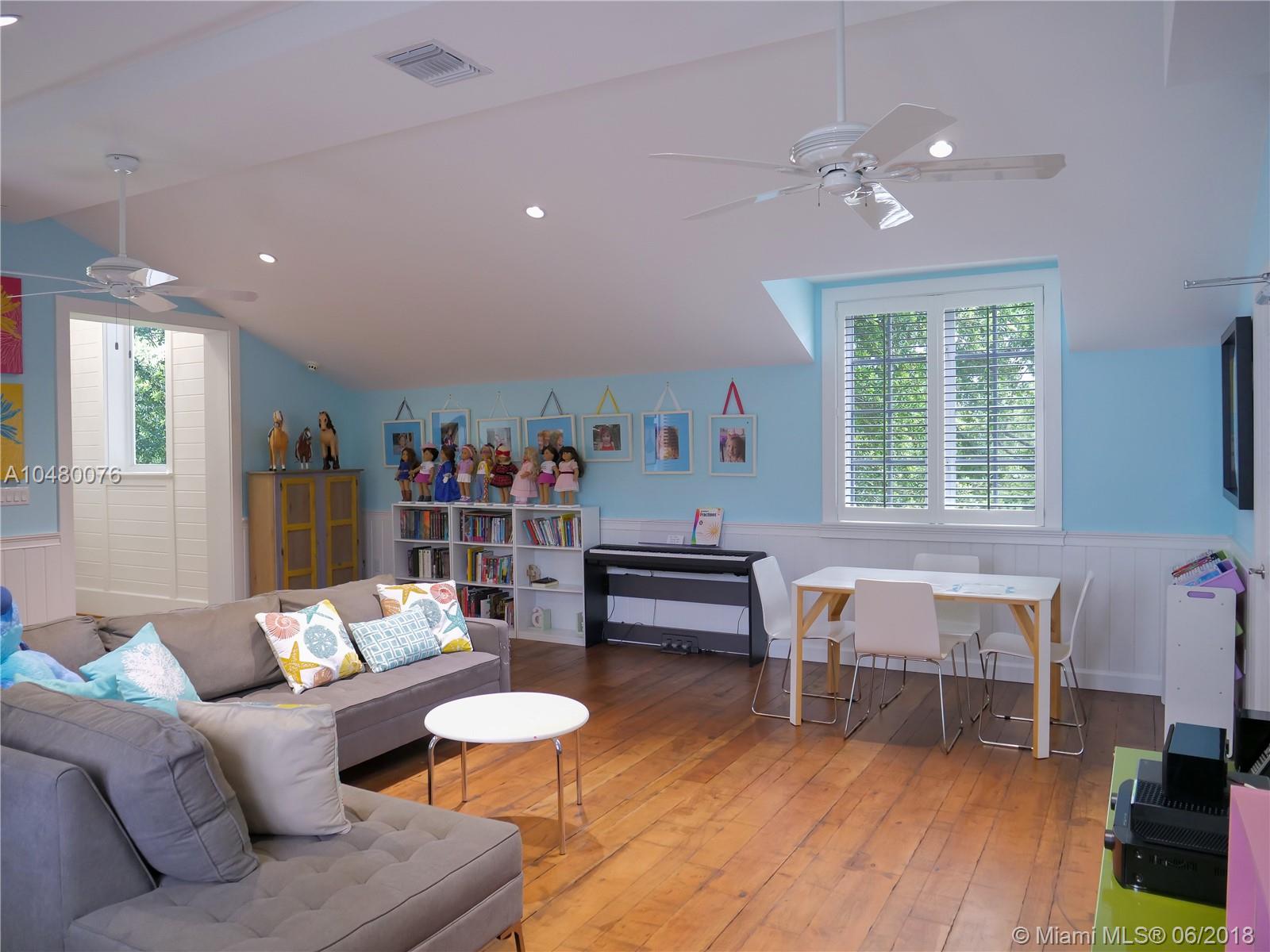 RIDGELINE ESTATES - Residential