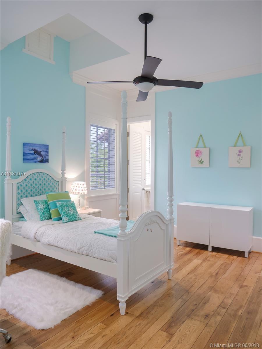 RIDGELINE ESTATES - Residential