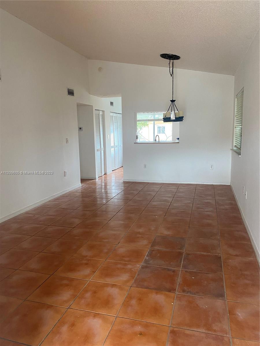 LAGO LINDO TOWNVILLAS CON - Residential Lease