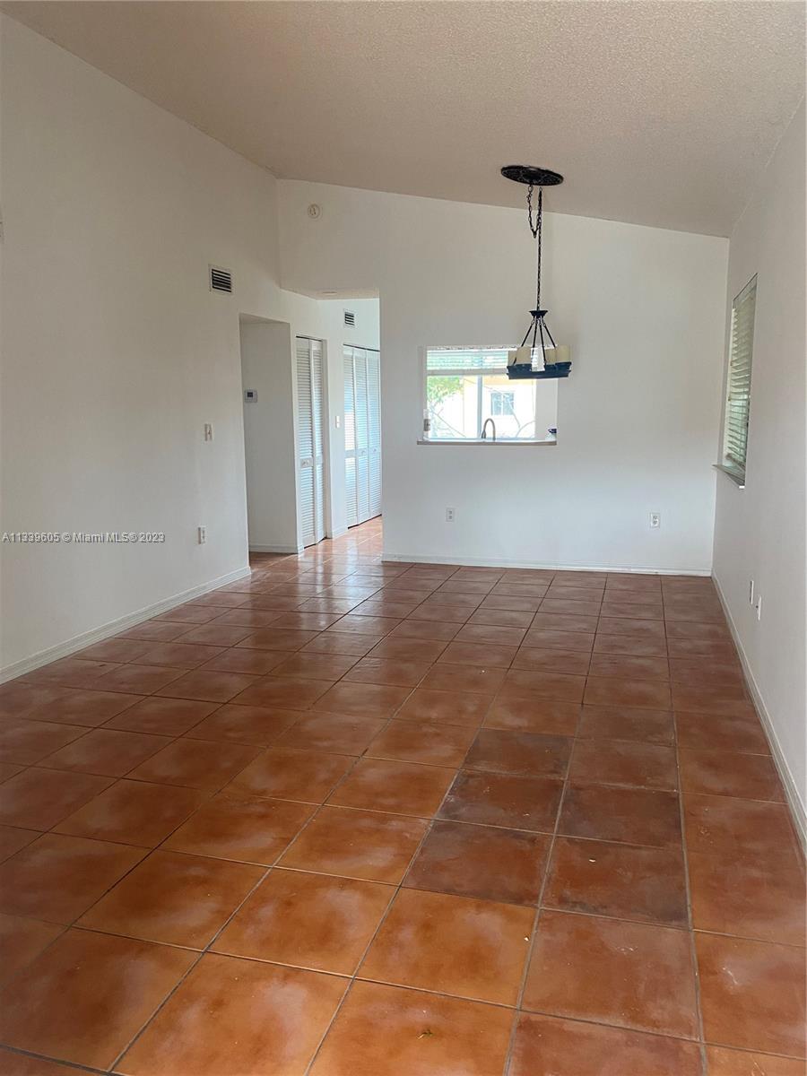 LAGO LINDO TOWNVILLAS CON - Residential Lease