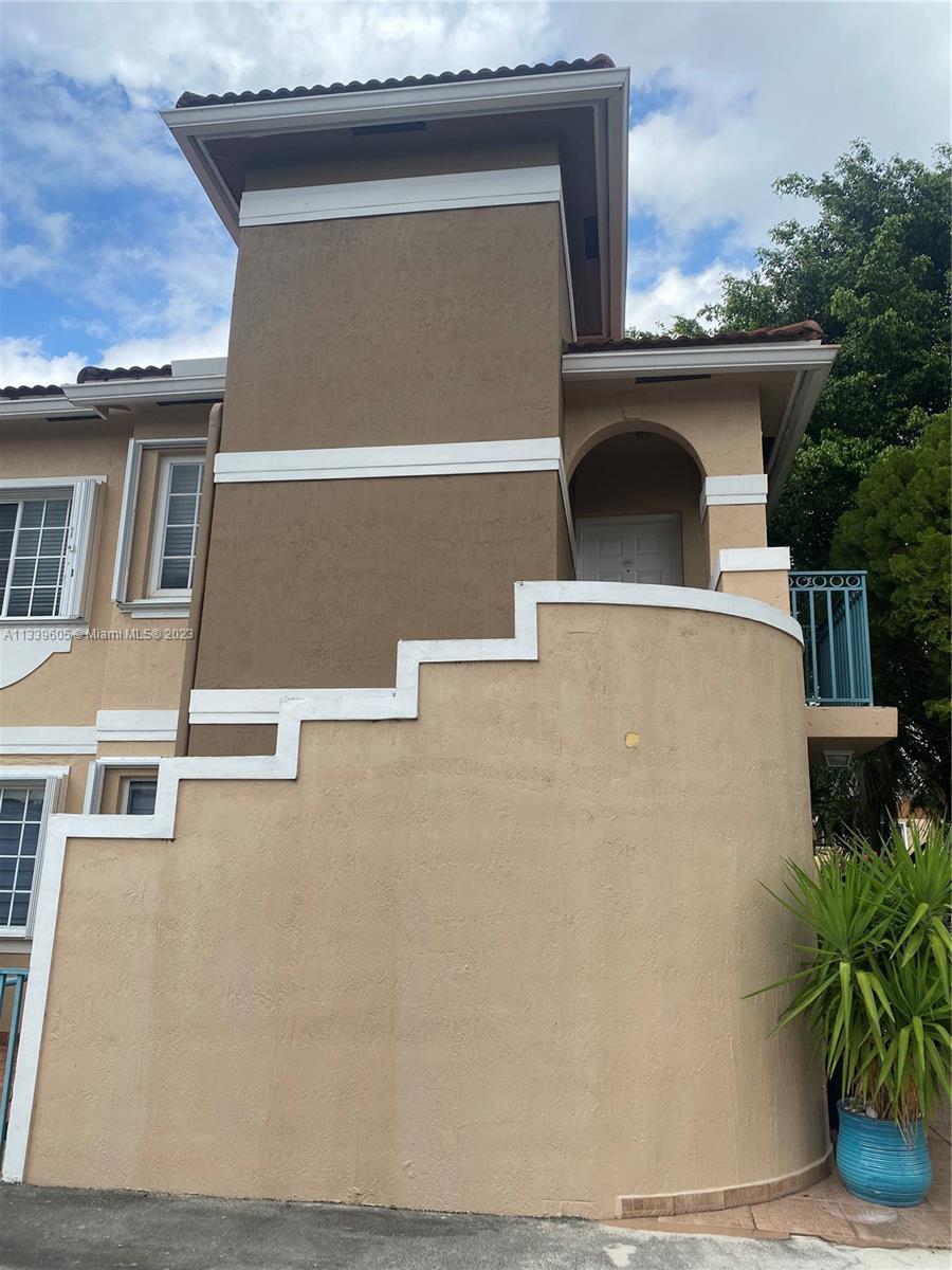 LAGO LINDO TOWNVILLAS CON - Residential Lease