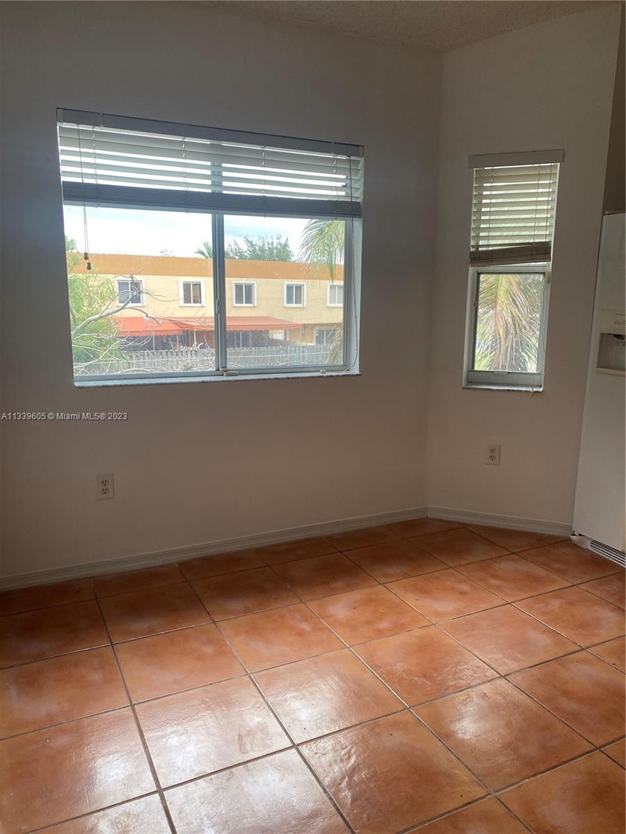 LAGO LINDO TOWNVILLAS CON - Residential Lease