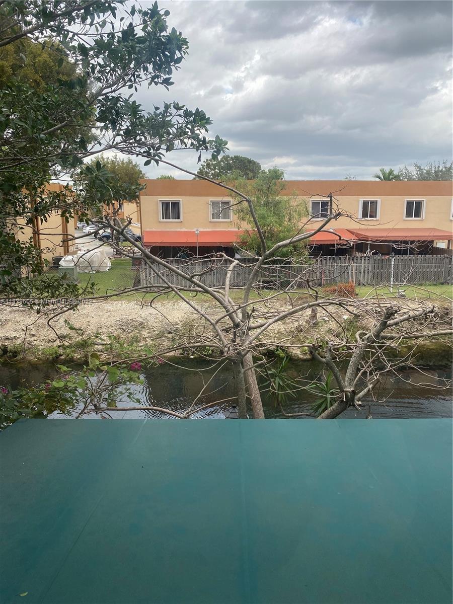 LAGO LINDO TOWNVILLAS CON - Residential Lease