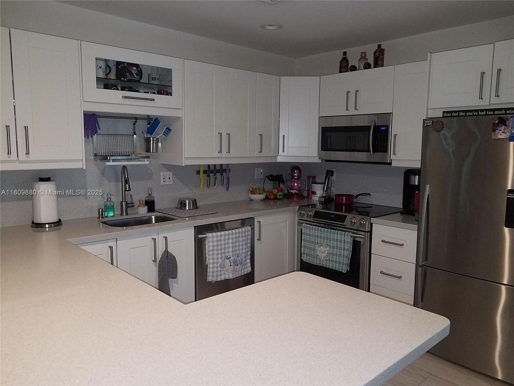 Photo of 1250 Miami Rd #10, Fort Lauderdale, FL 33316 (MLS # A11809880)