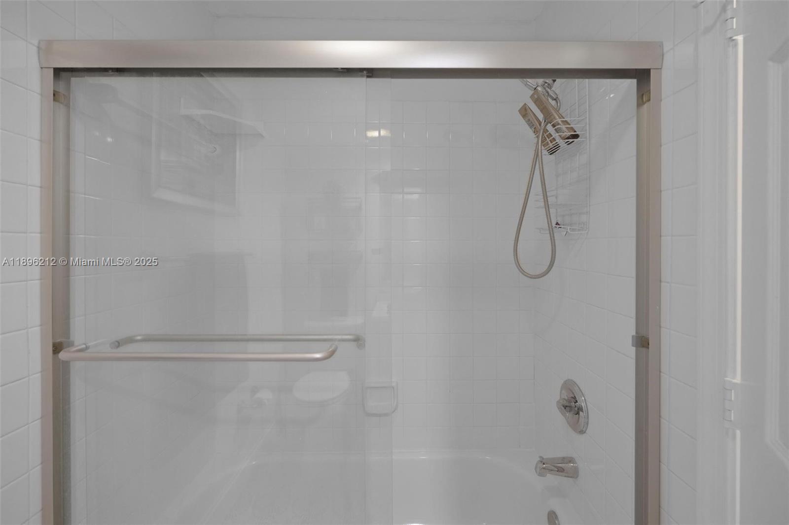 KEYS-GATE NO 2 - Residential