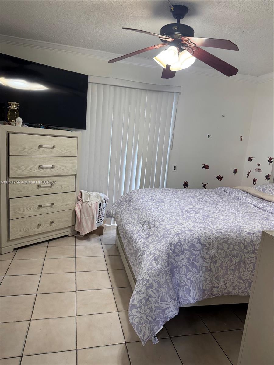 HIALEAH CLUB VILLAS CONDO - Residential