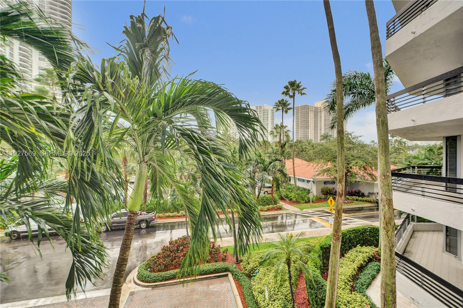 MYSTIC POINTE - Residential