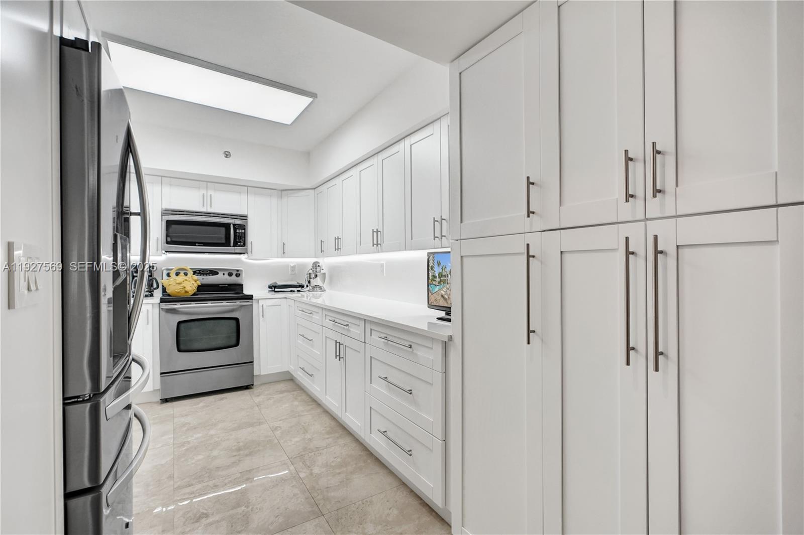 MYSTIC POINTE - Residential