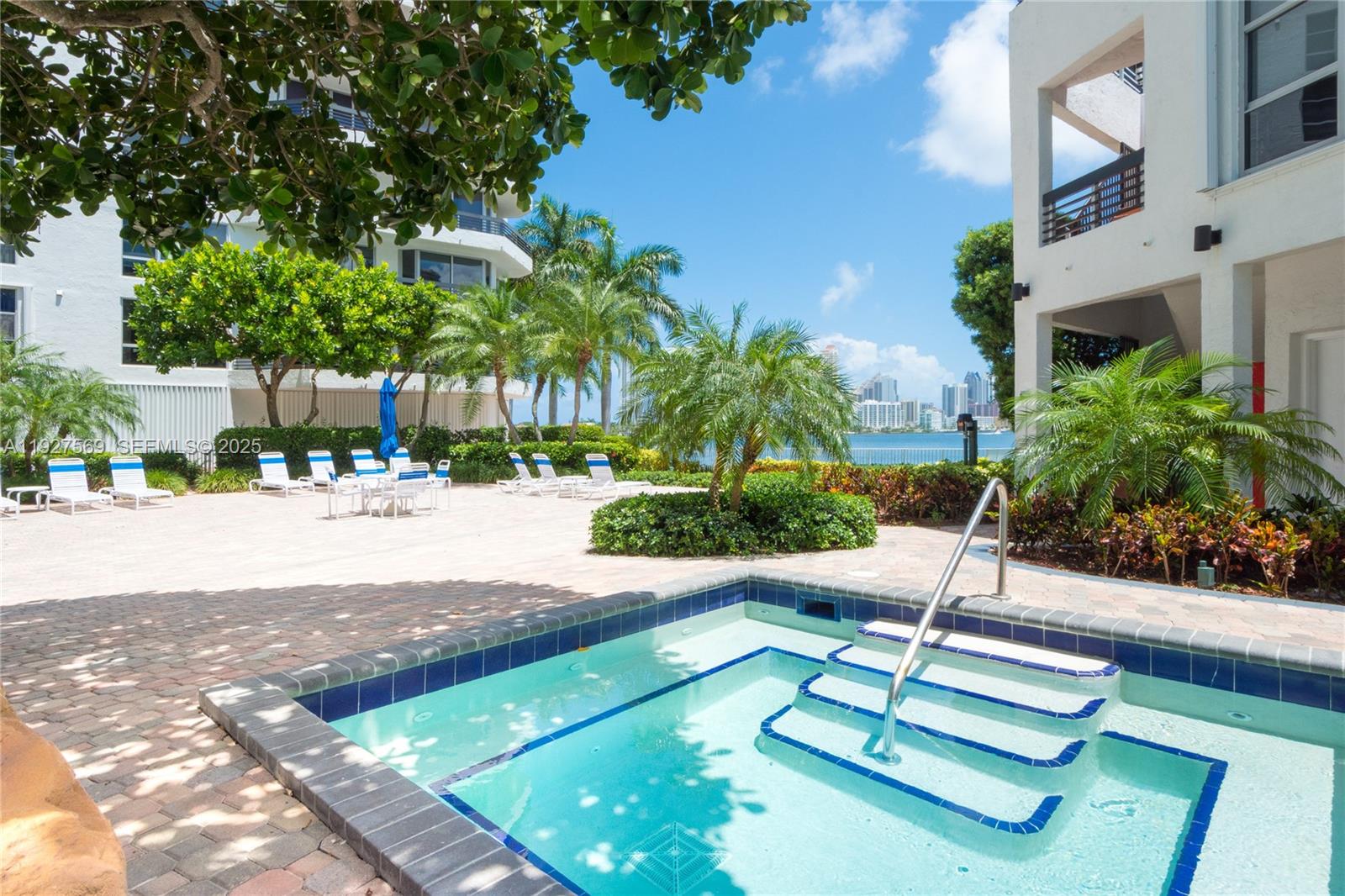 MYSTIC POINTE - Residential