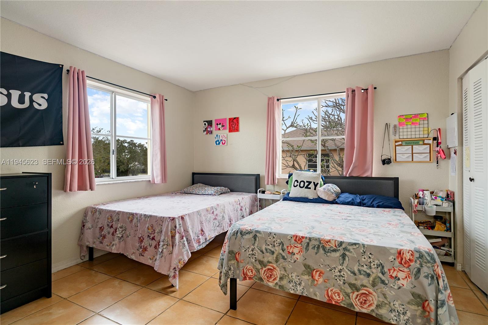 POINT ROYALE BUILDINGS ON - Residential