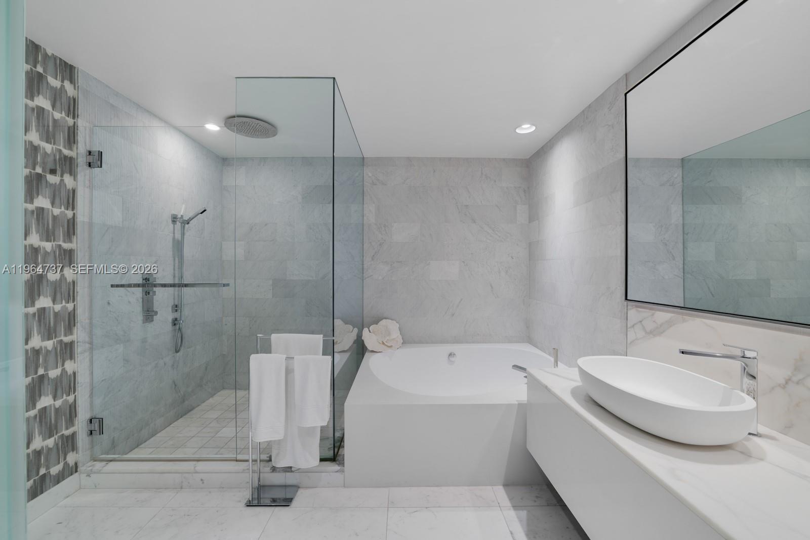 OCEANA BAL HARBOUR CONDO - Residential