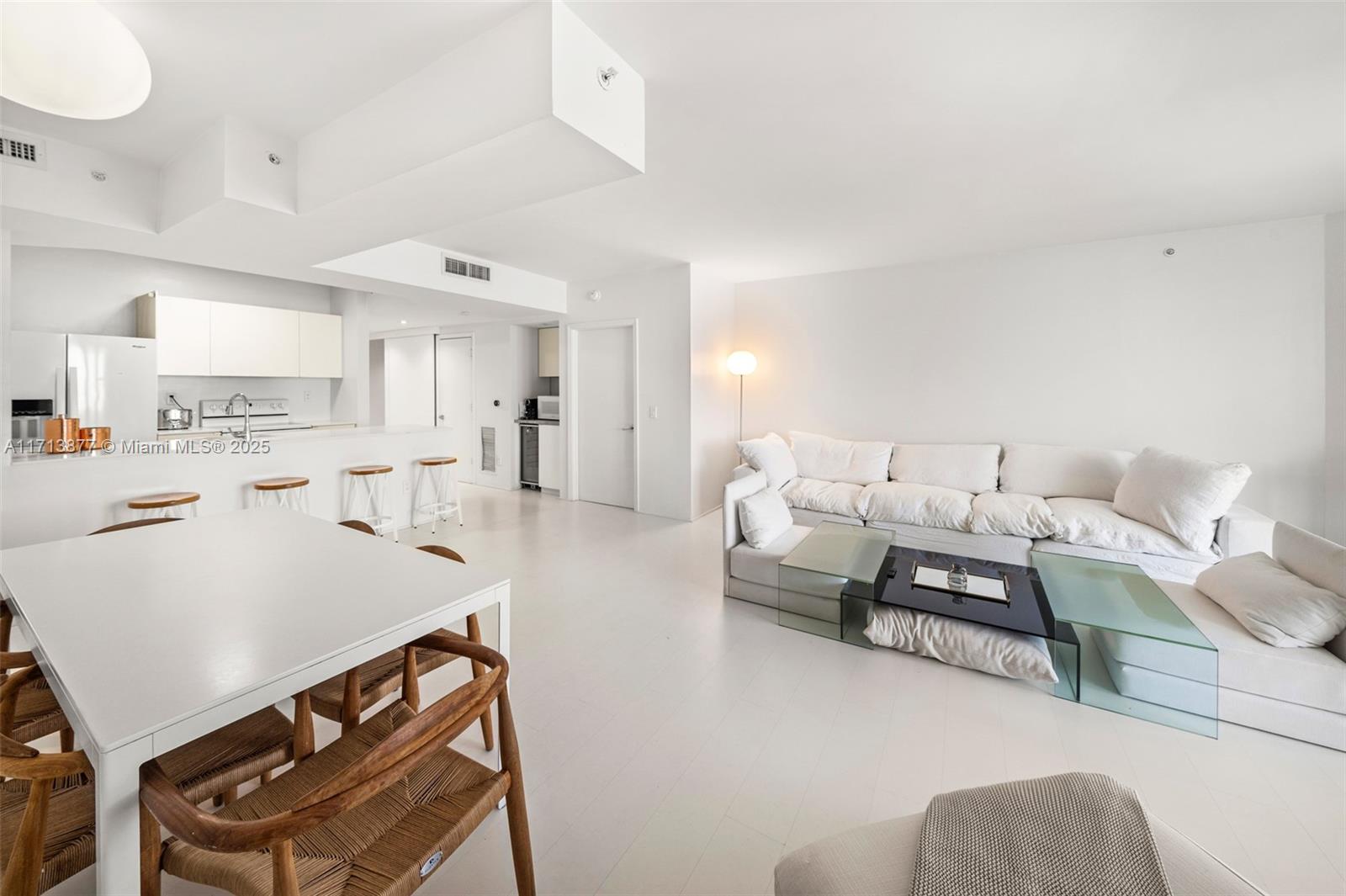 BLUE DIAMOND CONDO - Residential