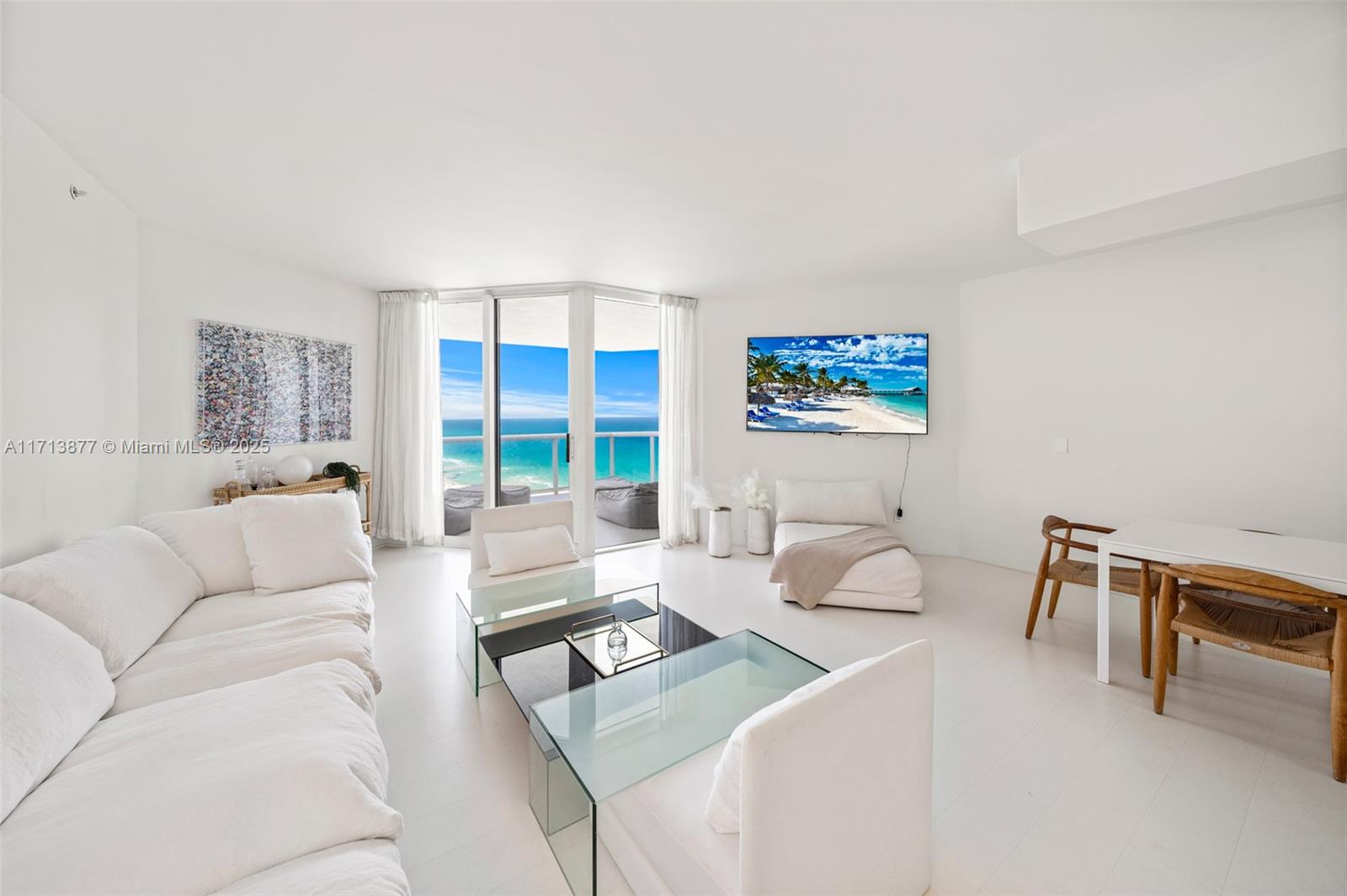 4779 Collins Ave 3108