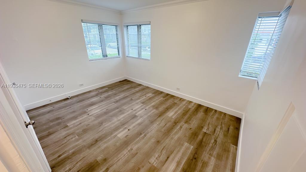 DELPHINE CONDO - Residential