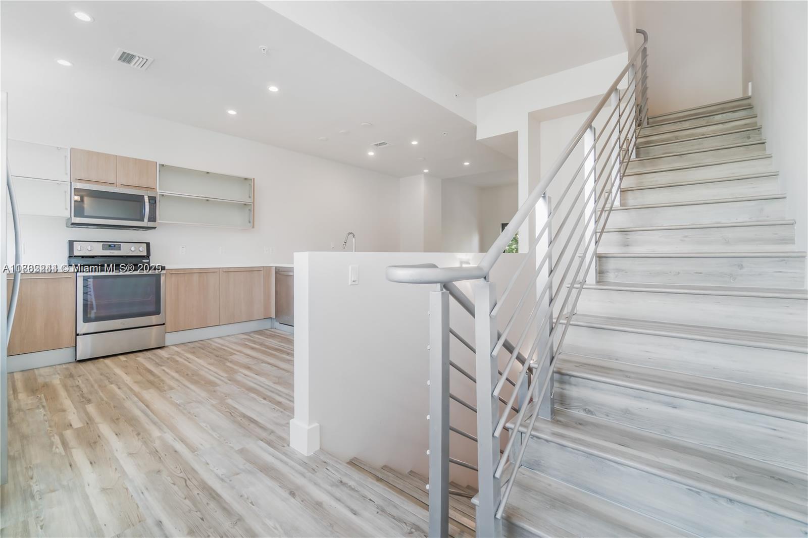 KOI PLAT - Residential