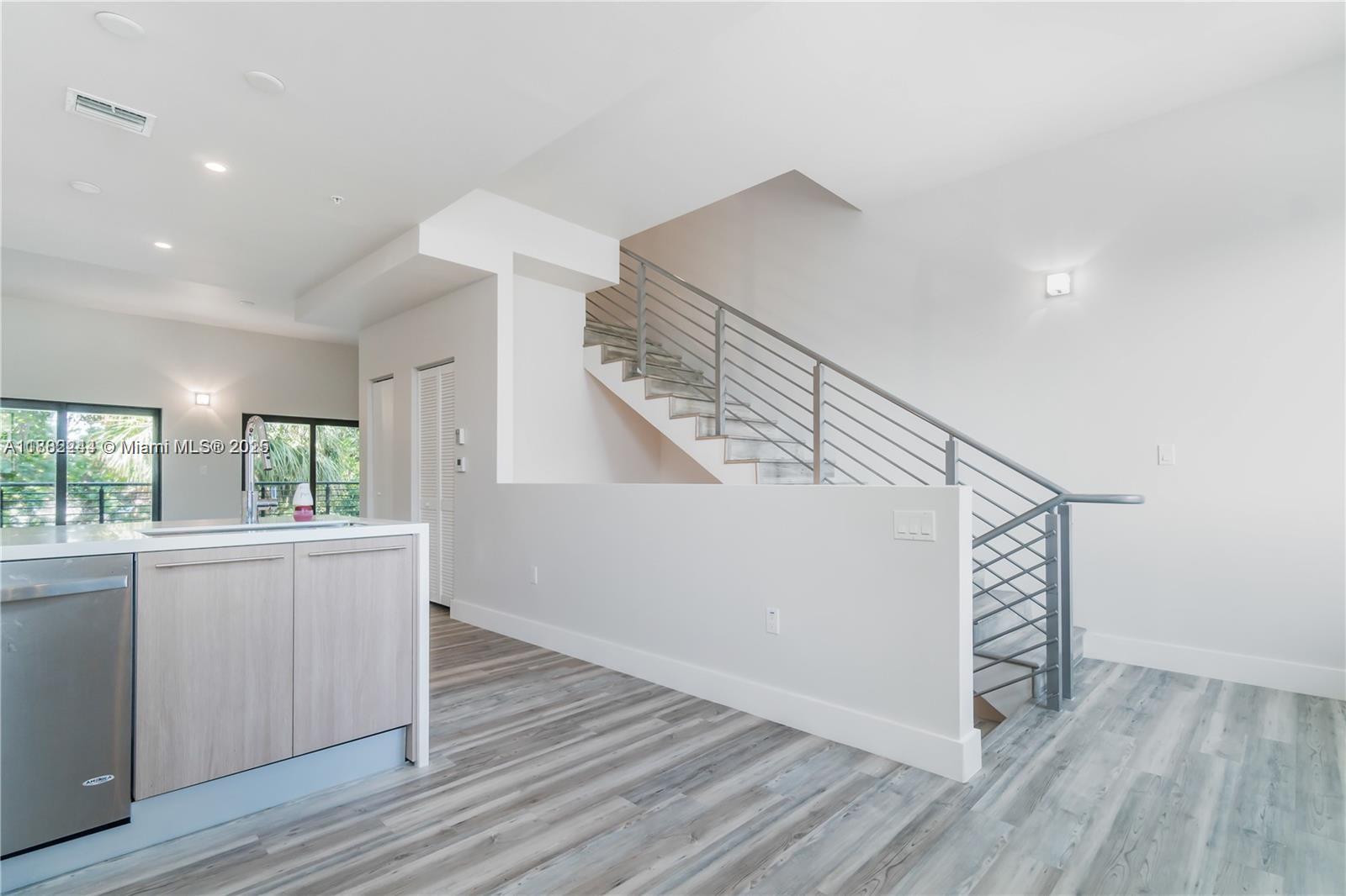 KOI PLAT - Residential