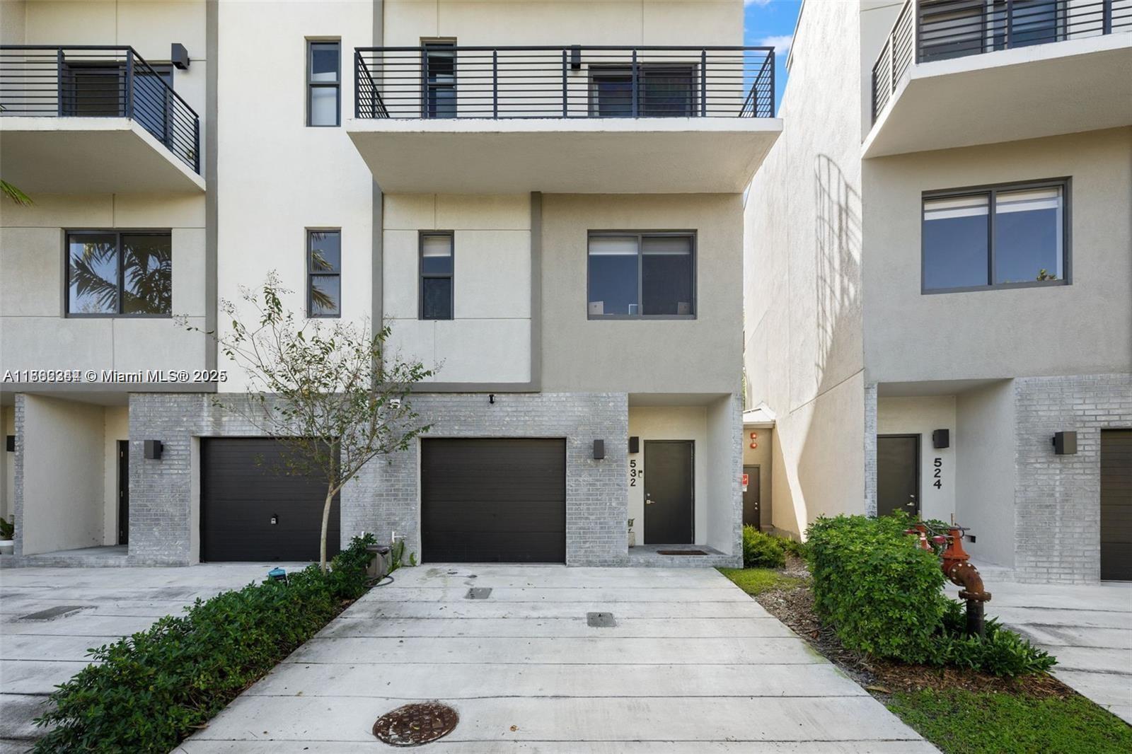 KOI PLAT - Residential