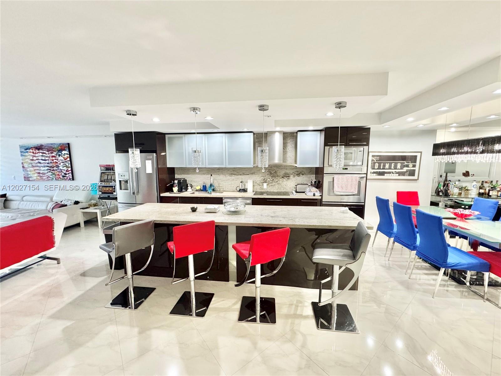 GALLEON CONDO - Residential