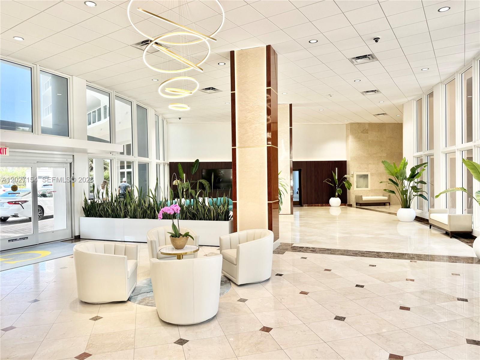 GALLEON CONDO - Residential