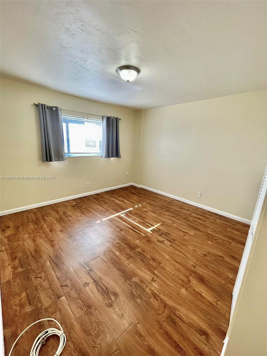 LA PLAYA CONDOMINIUMS - Residential Lease