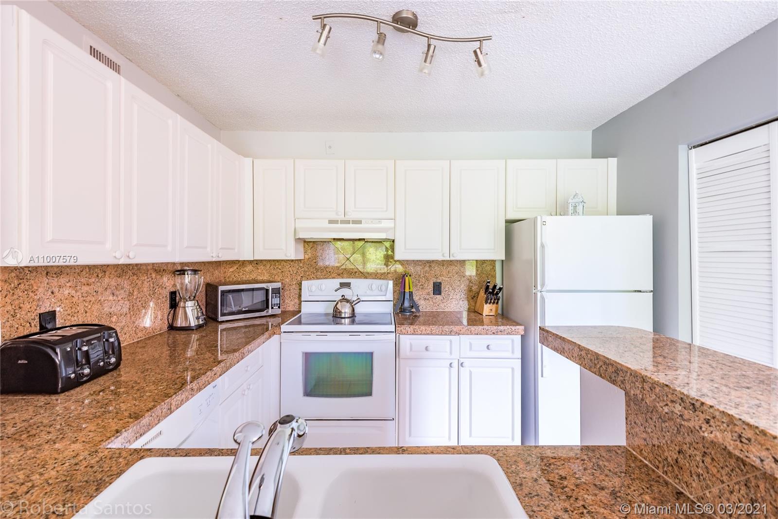 THE YACHT CLUB AT AVENTUR - Residential Lease