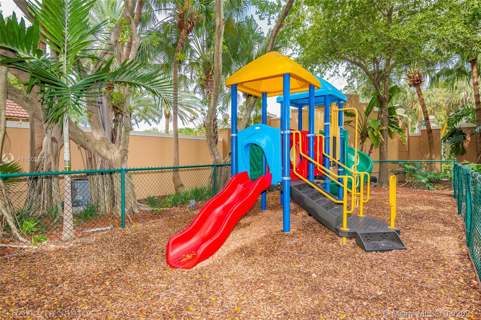 THE YACHT CLUB AT AVENTUR - Residential Lease