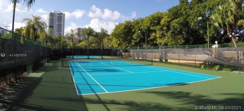 THE YACHT CLUB AT AVENTUR - Residential Lease