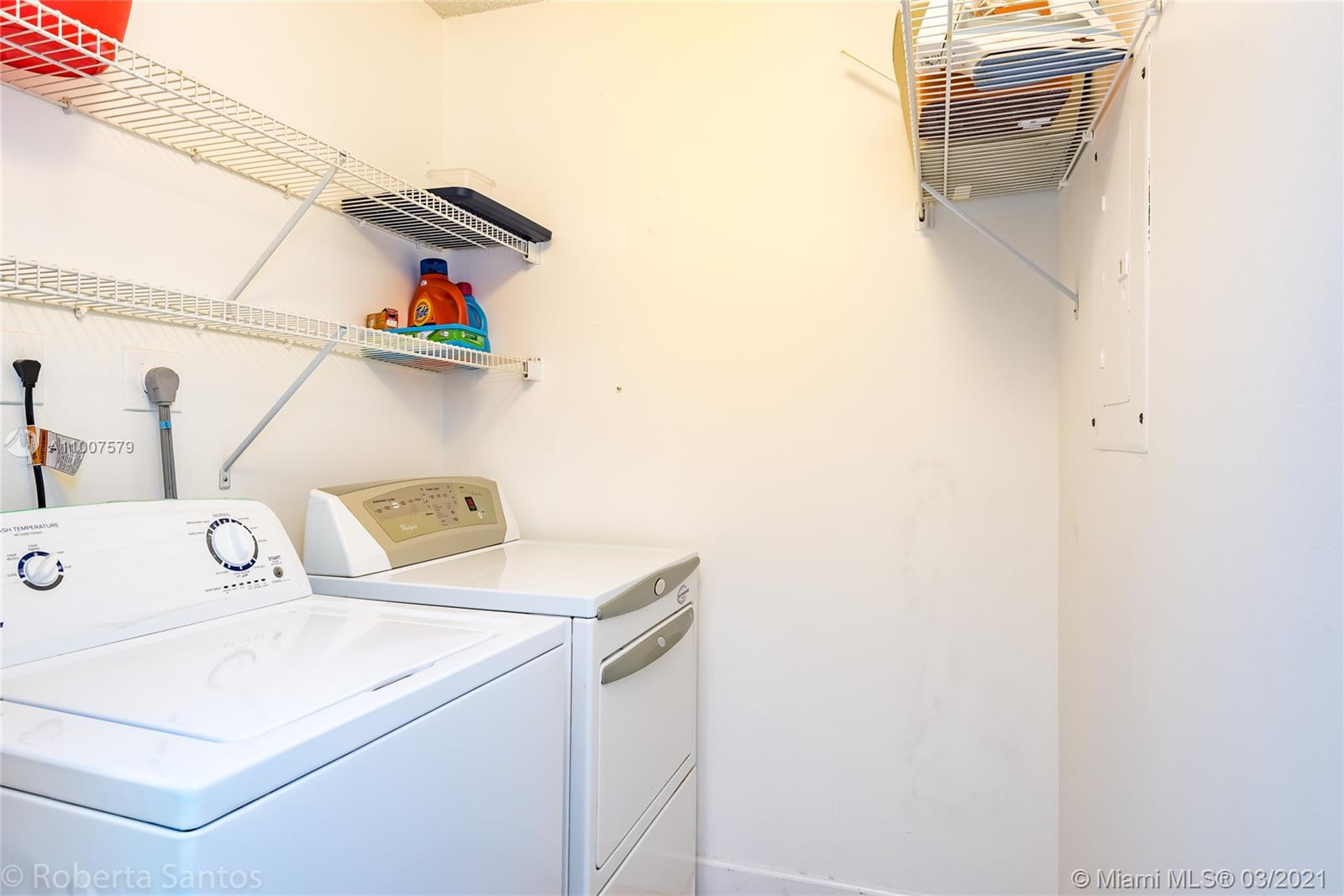 THE YACHT CLUB AT AVENTUR - Residential Lease