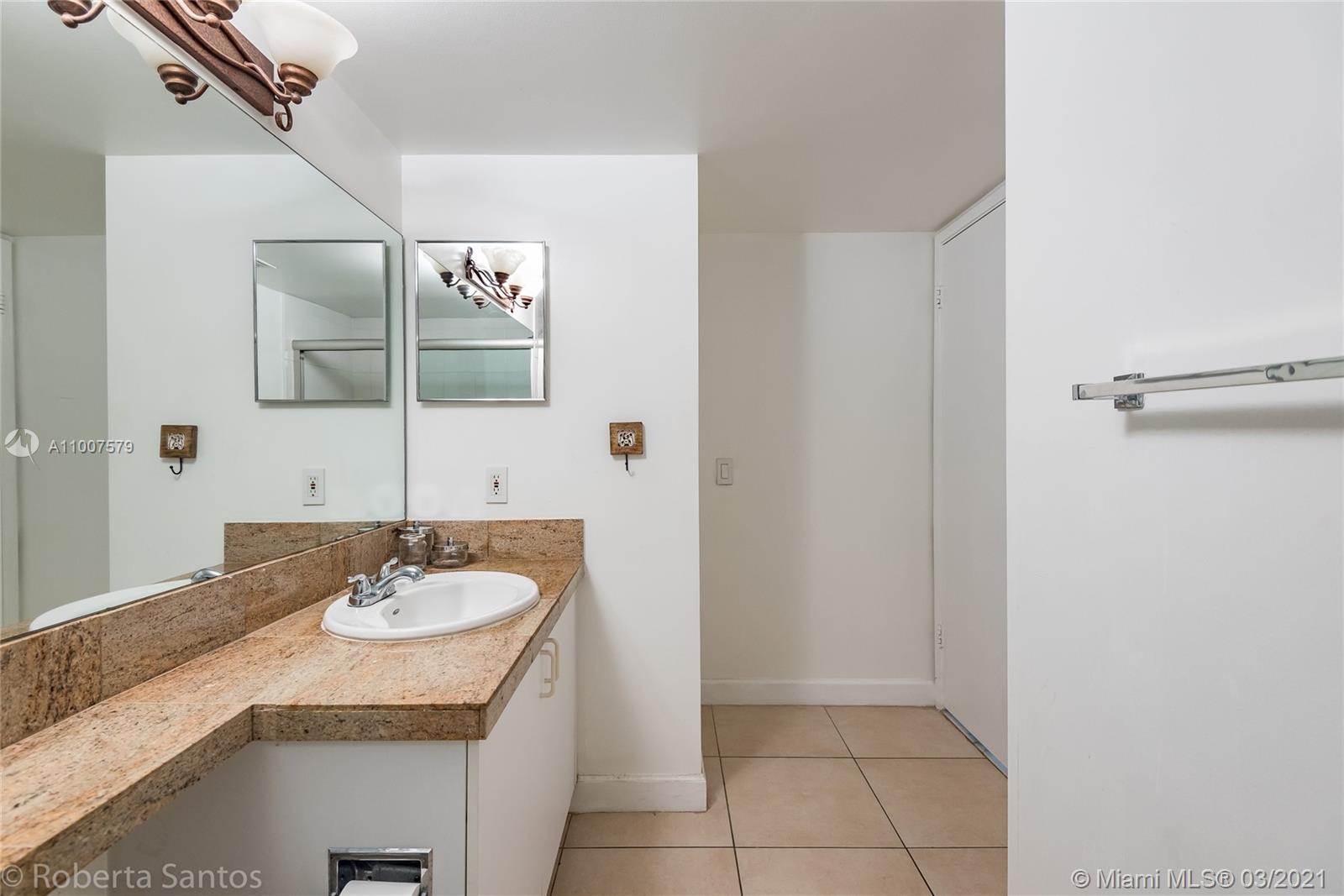 THE YACHT CLUB AT AVENTUR - Residential Lease