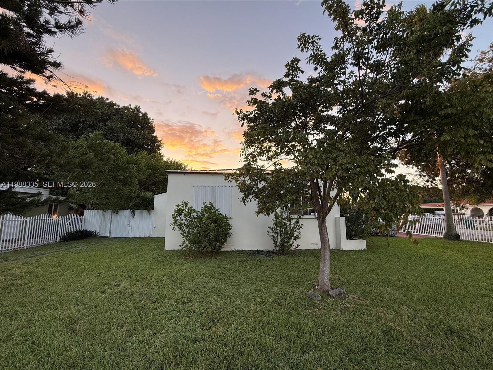 WINONA PARK - Residential