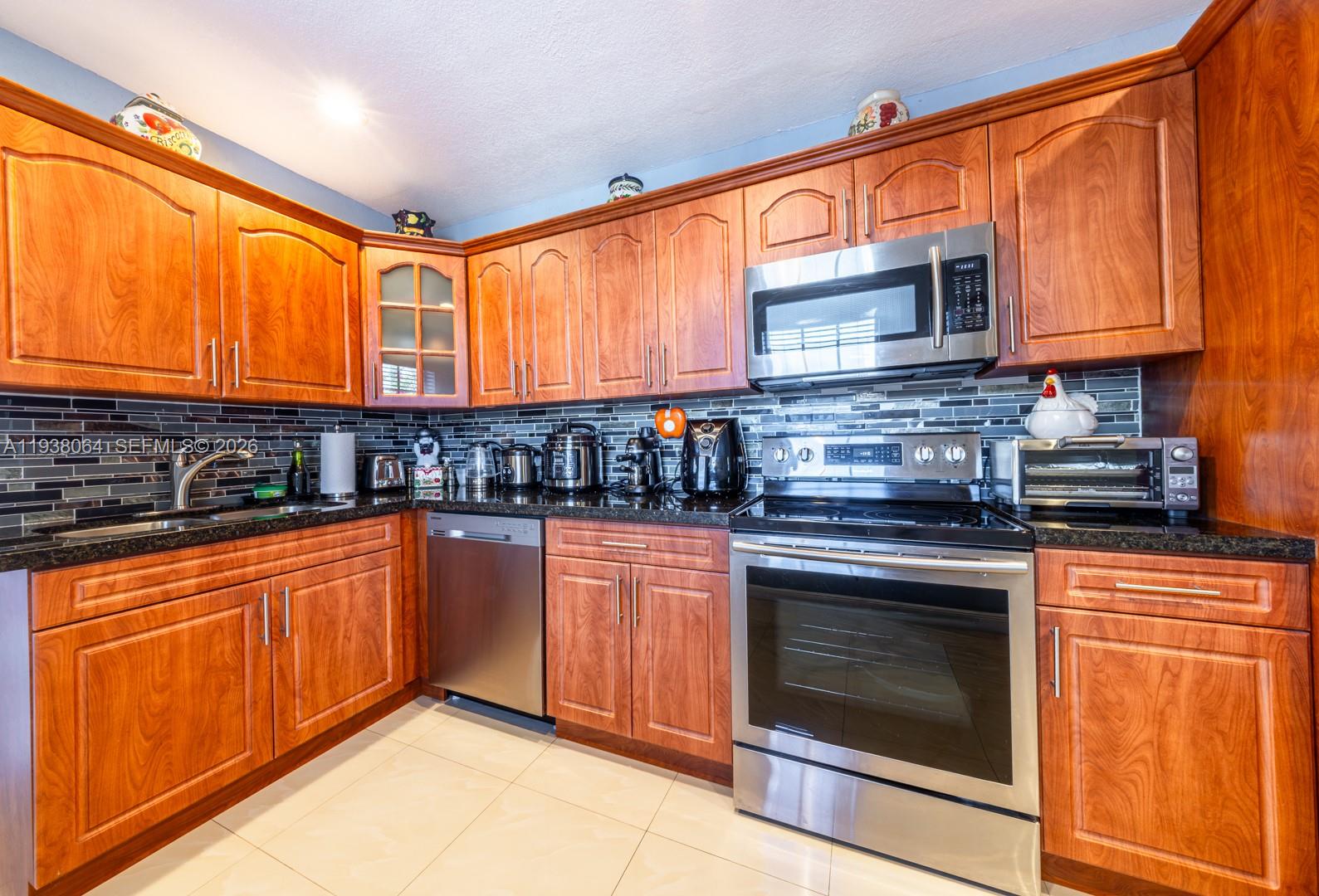 TAMIAMI ACRES PLAN 1 - Residential