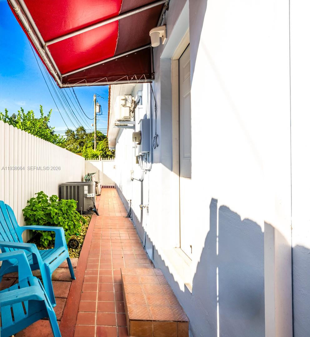 TAMIAMI ACRES PLAN 1 - Residential