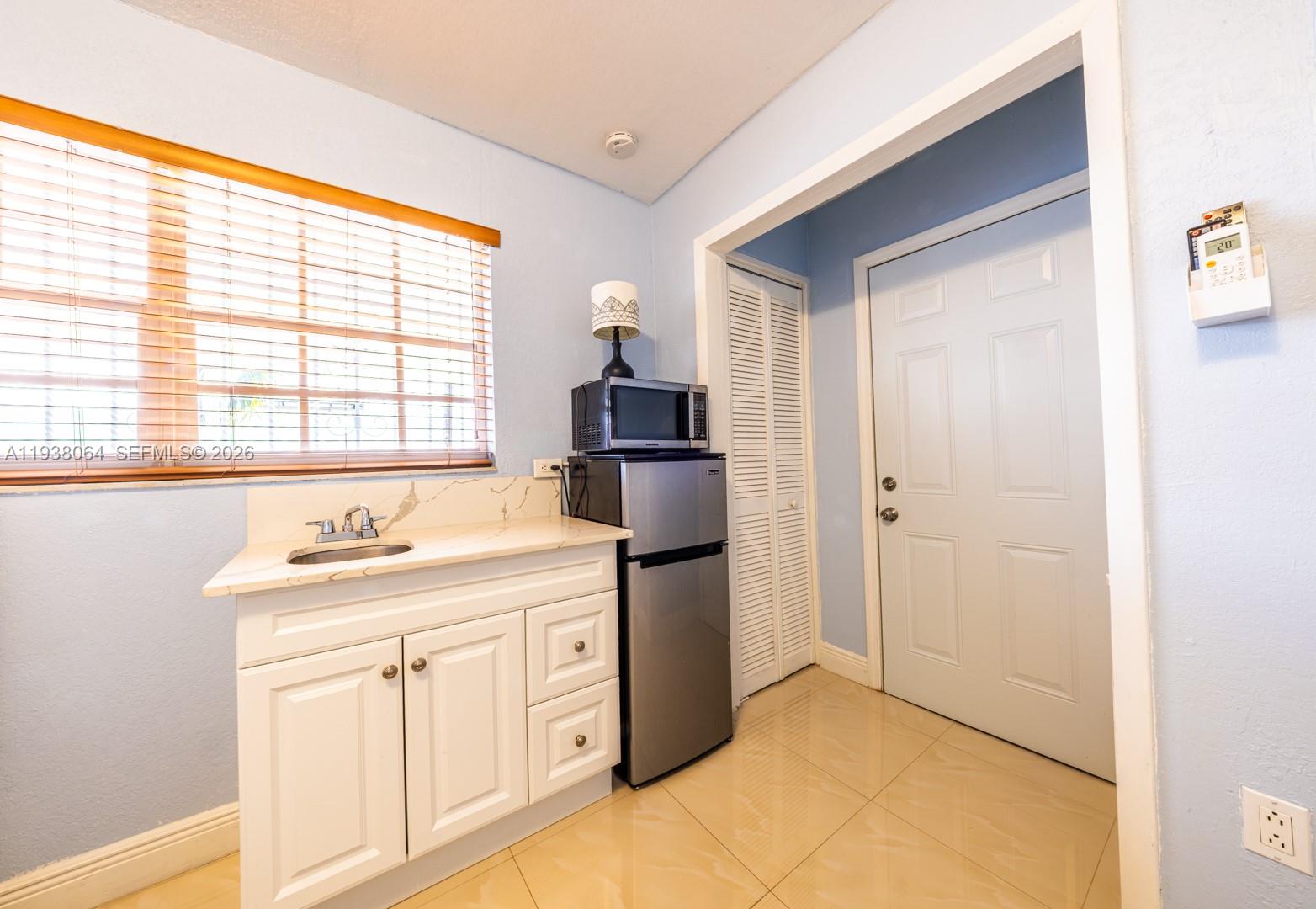 TAMIAMI ACRES PLAN 1 - Residential