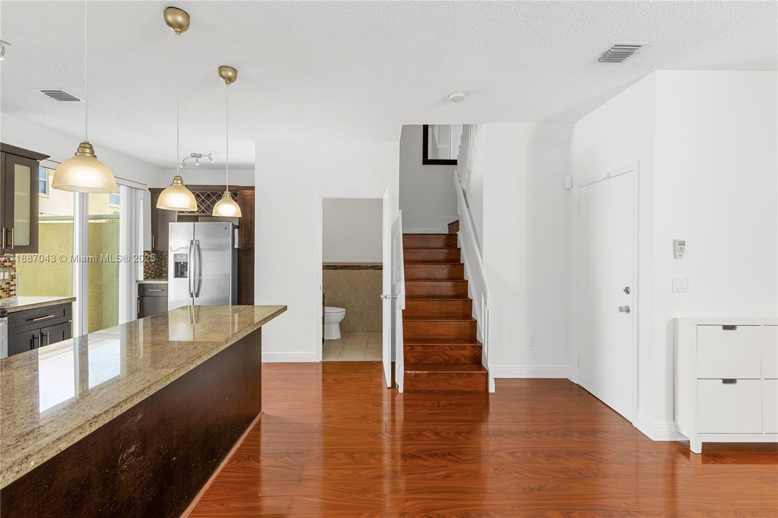 TOWNGATE - Residential