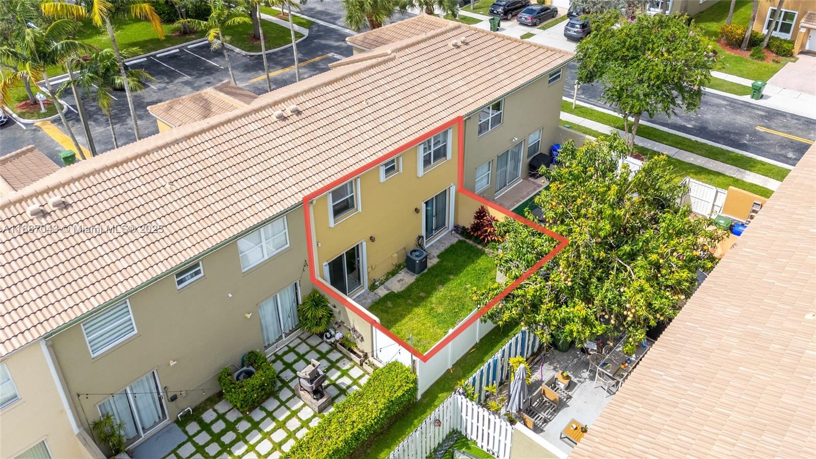 TOWNGATE - Residential