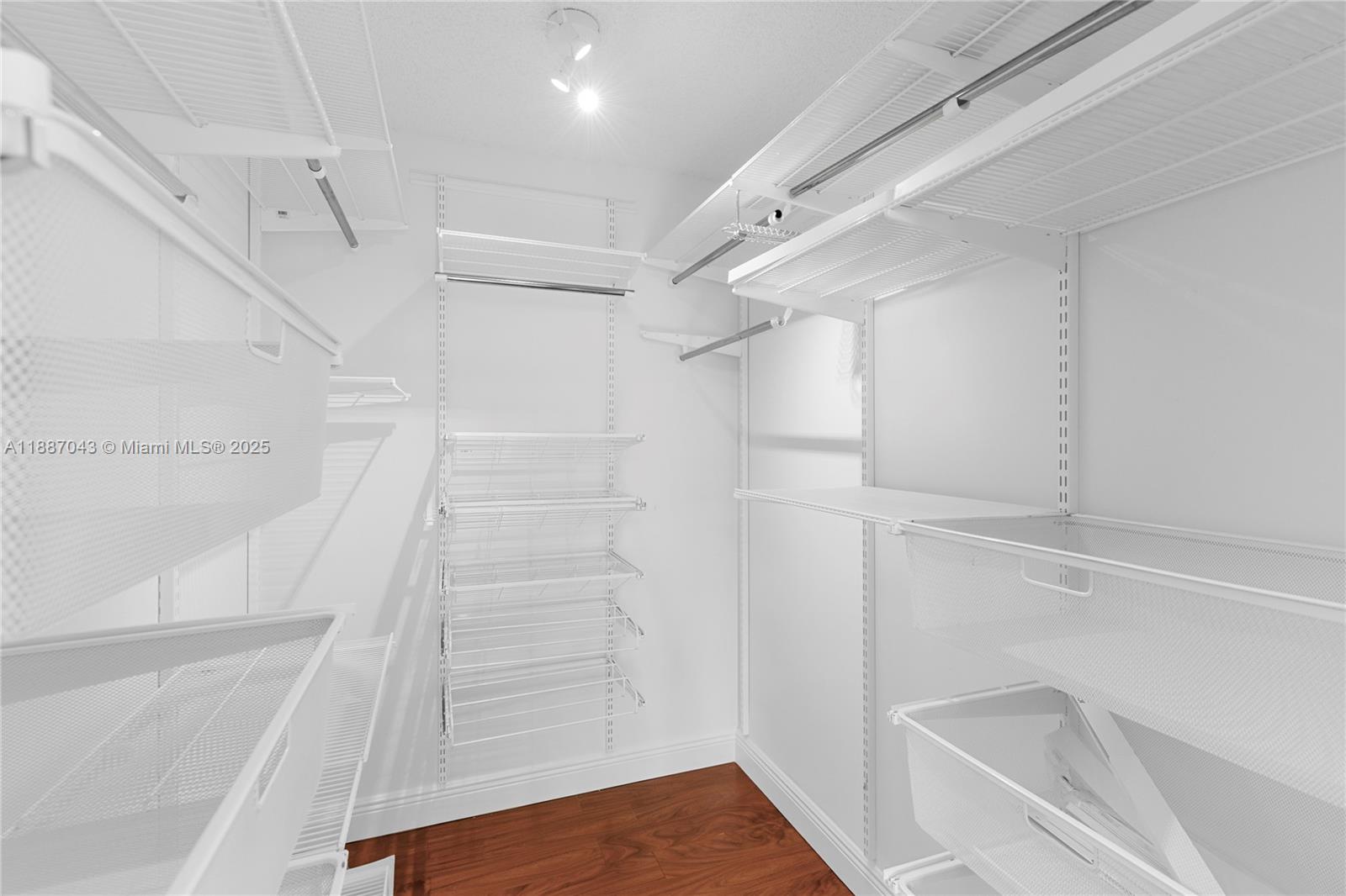 TOWNGATE - Residential