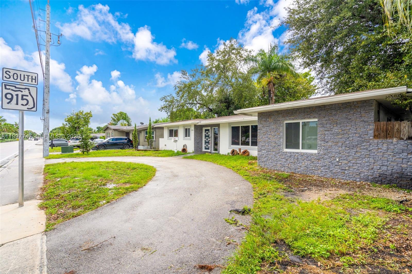 HIGHLAND MANOR SEC 6 - Residential Lease