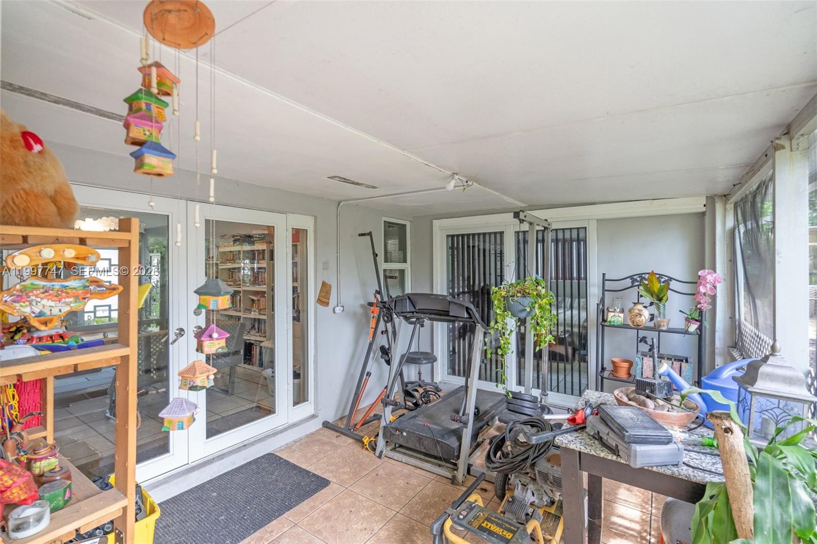 HIGHLAND MANOR SEC 6 - Residential Lease