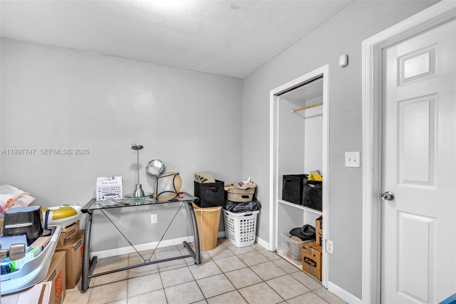 HIGHLAND MANOR SEC 6 - Residential Lease