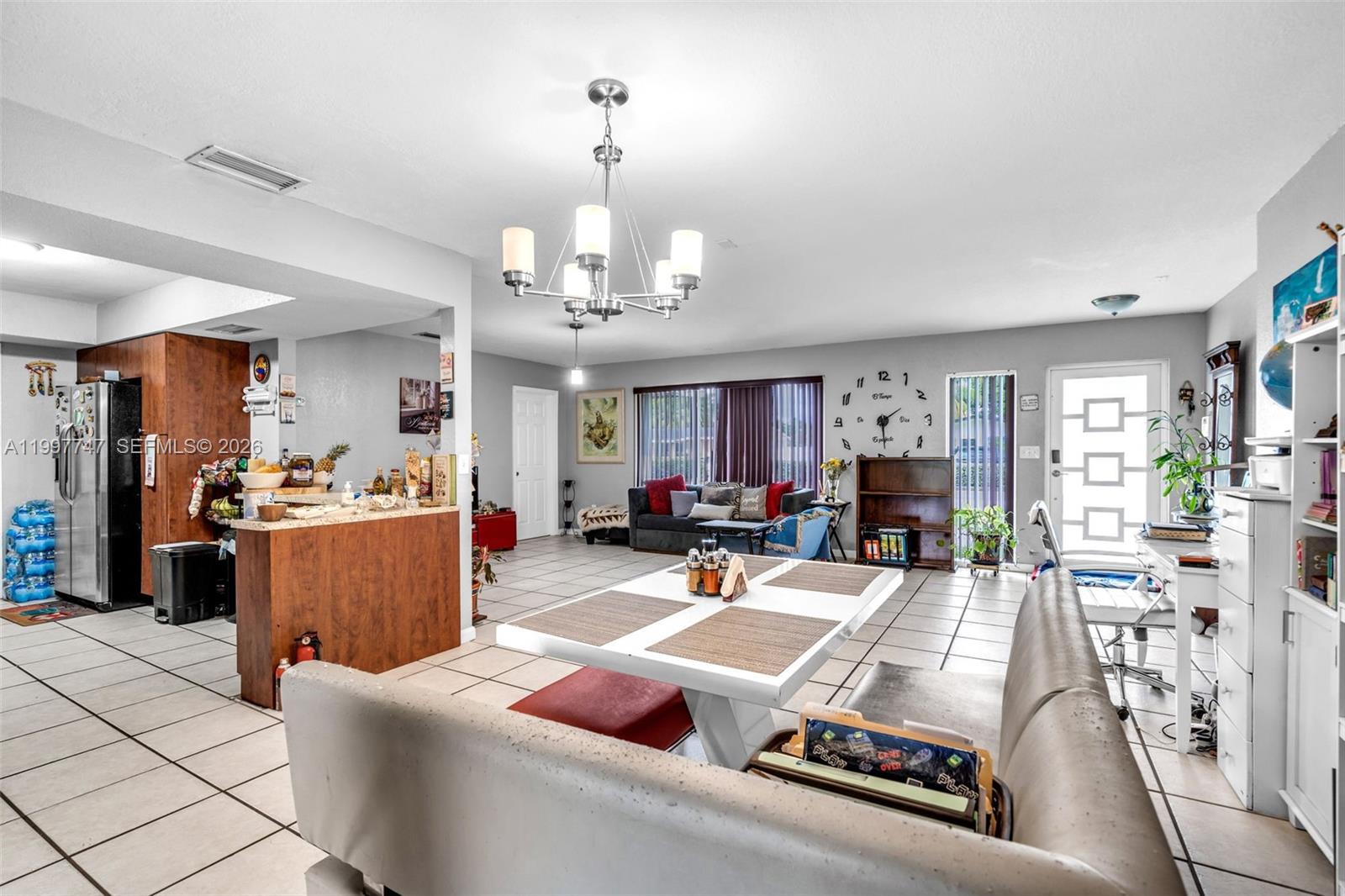 HIGHLAND MANOR SEC 6 - Residential Lease