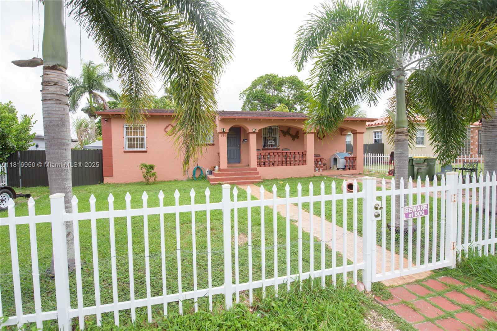 916 NW 3rd Ave