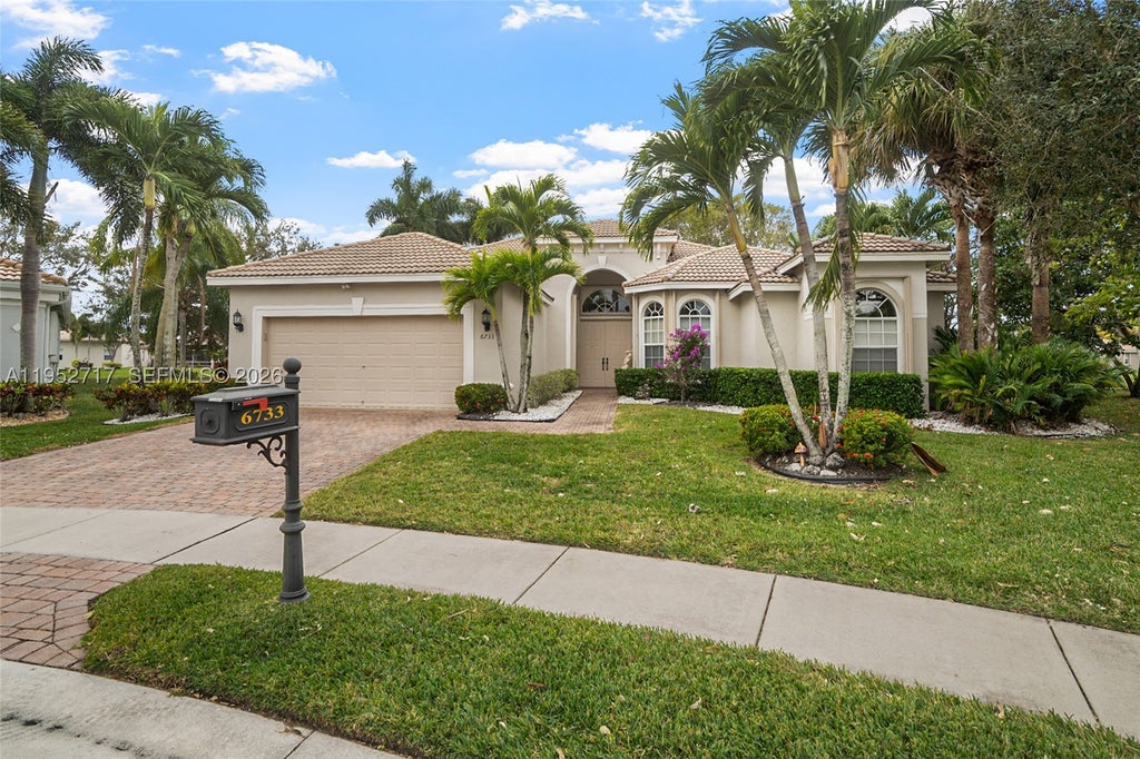 Photo of 6733 Peruzzi Way, Lake Worth, FL 33467 (MLS # A11952717)