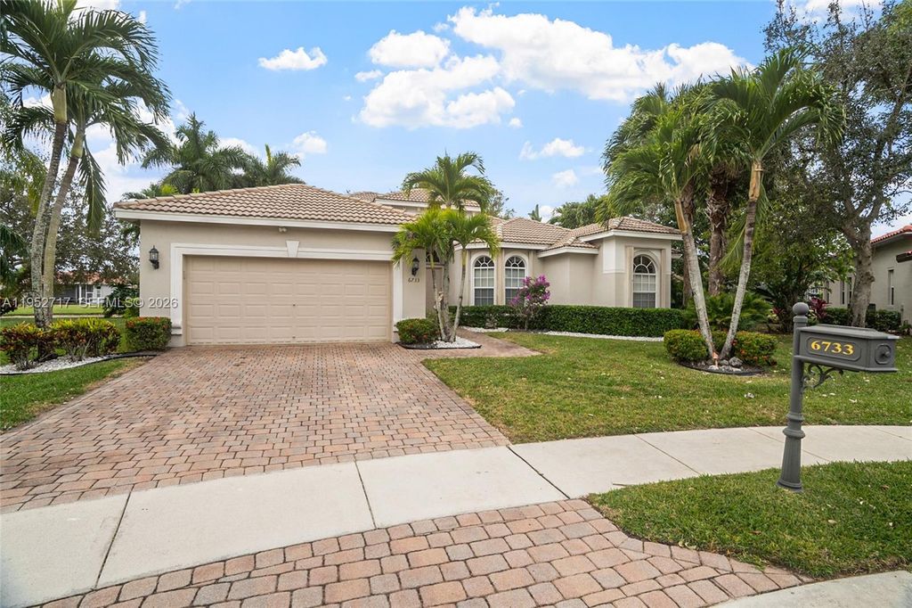 Photo of 6733 Peruzzi Way, Lake Worth, FL 33467 (MLS # A11952717)