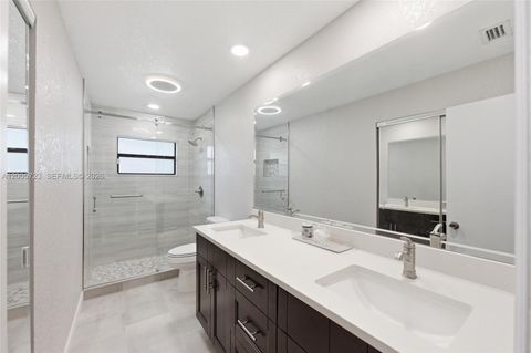 Tiny photo for 120 NW 84th Way, Coral Springs, FL 33071 (MLS # A12005723)