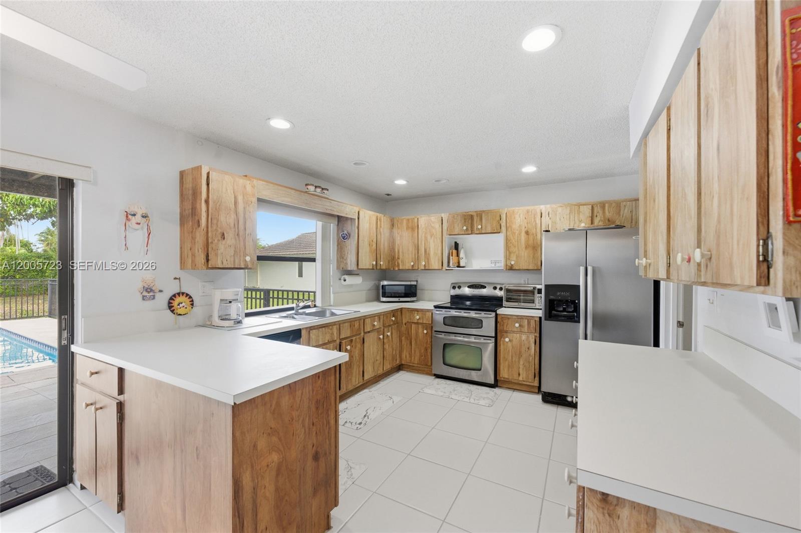 SHADOW WOOD - Residential