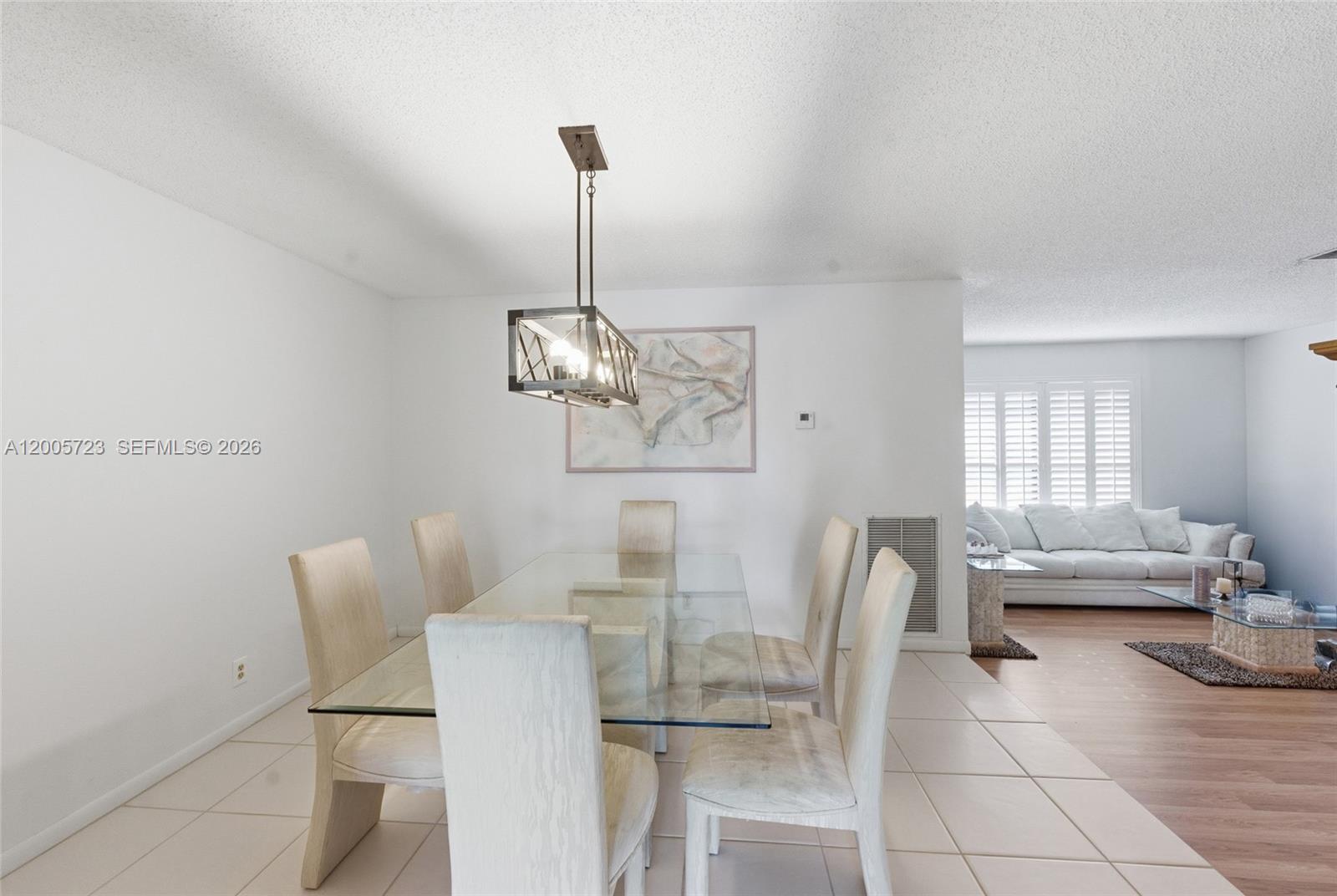 SHADOW WOOD - Residential