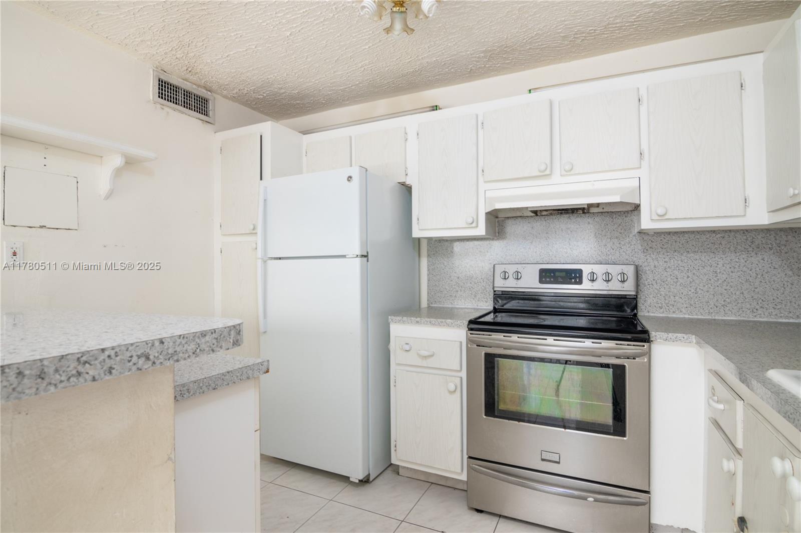 WOODCREEK CONDO - Residential