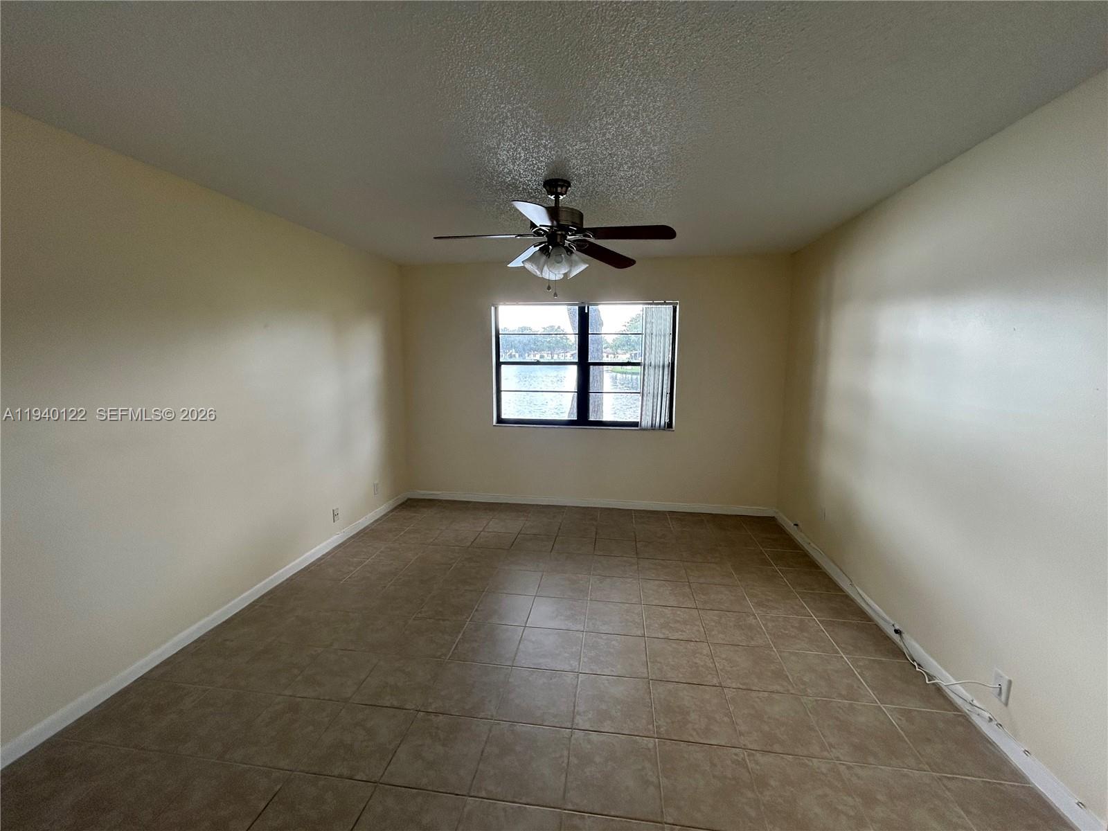 VILLAS AT CARRIAGE HILLS - Residential Lease