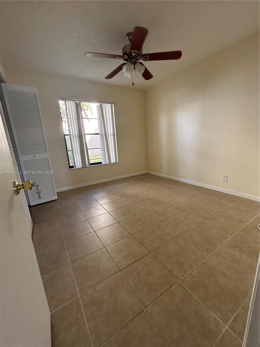 VILLAS AT CARRIAGE HILLS - Residential Lease