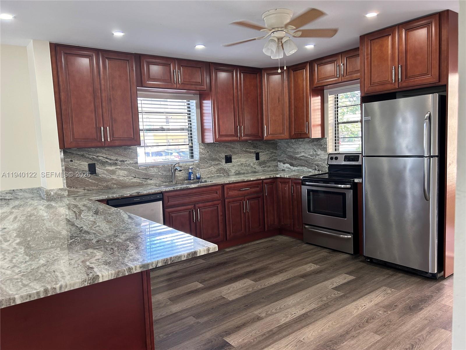 VILLAS AT CARRIAGE HILLS - Residential Lease